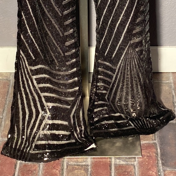 BEAUTIFUL!!- flare pants w mesh sequin design, cream lining, elastic waist - L - Picture 4 of 14